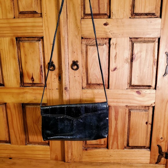 Navy Blue Snakeskin Crossbody/Clutch - Picture 3 of 10